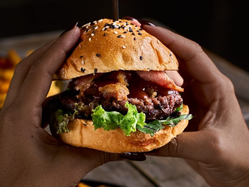 Hamburguesa de chicharrón